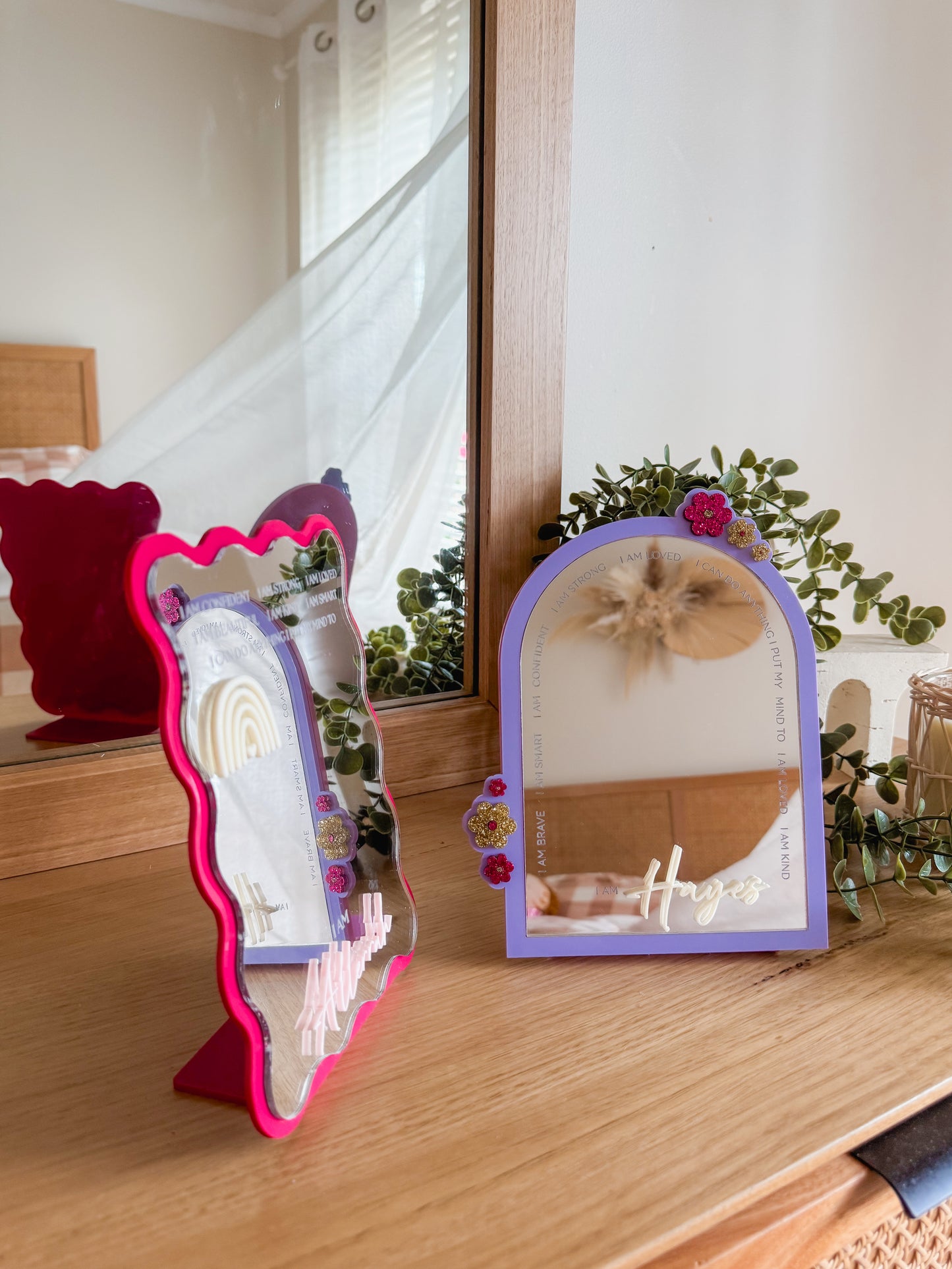 Free standing mirror