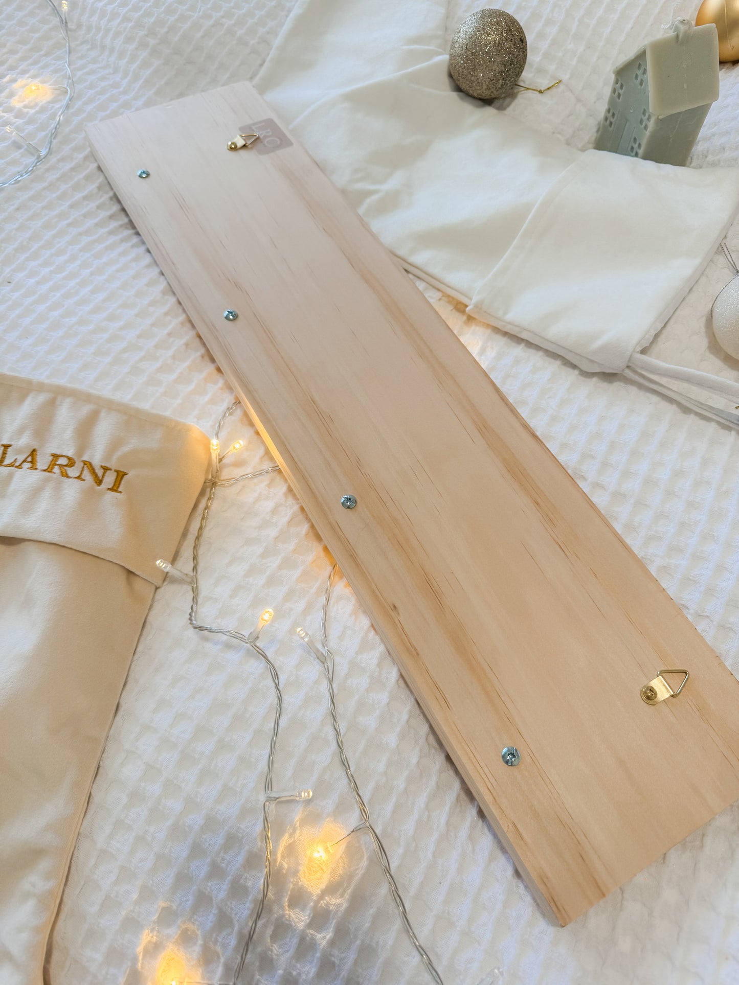 Stocking hanger
