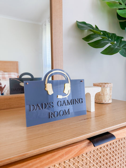 Gaming room sign