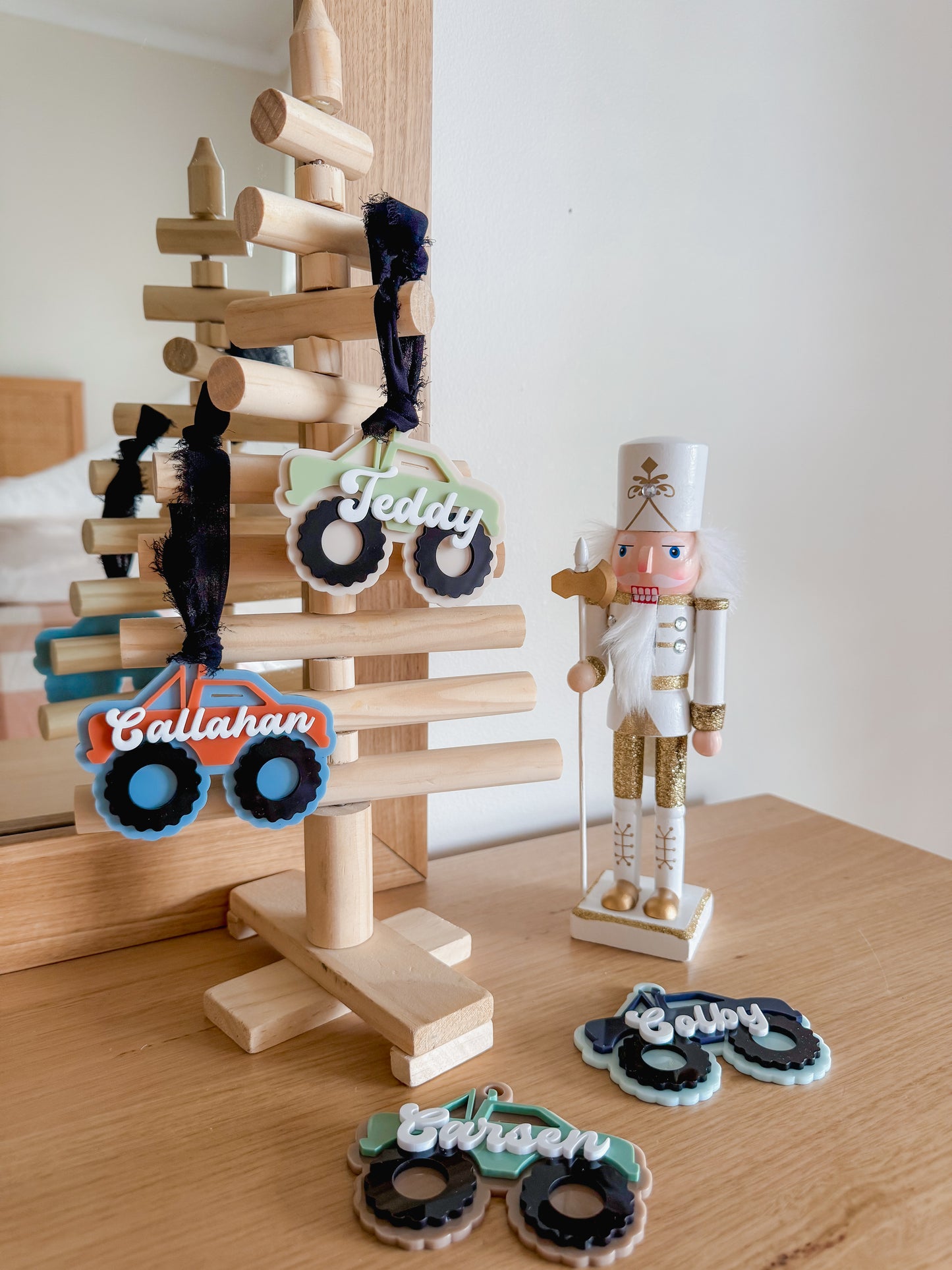 Monster truck bauble