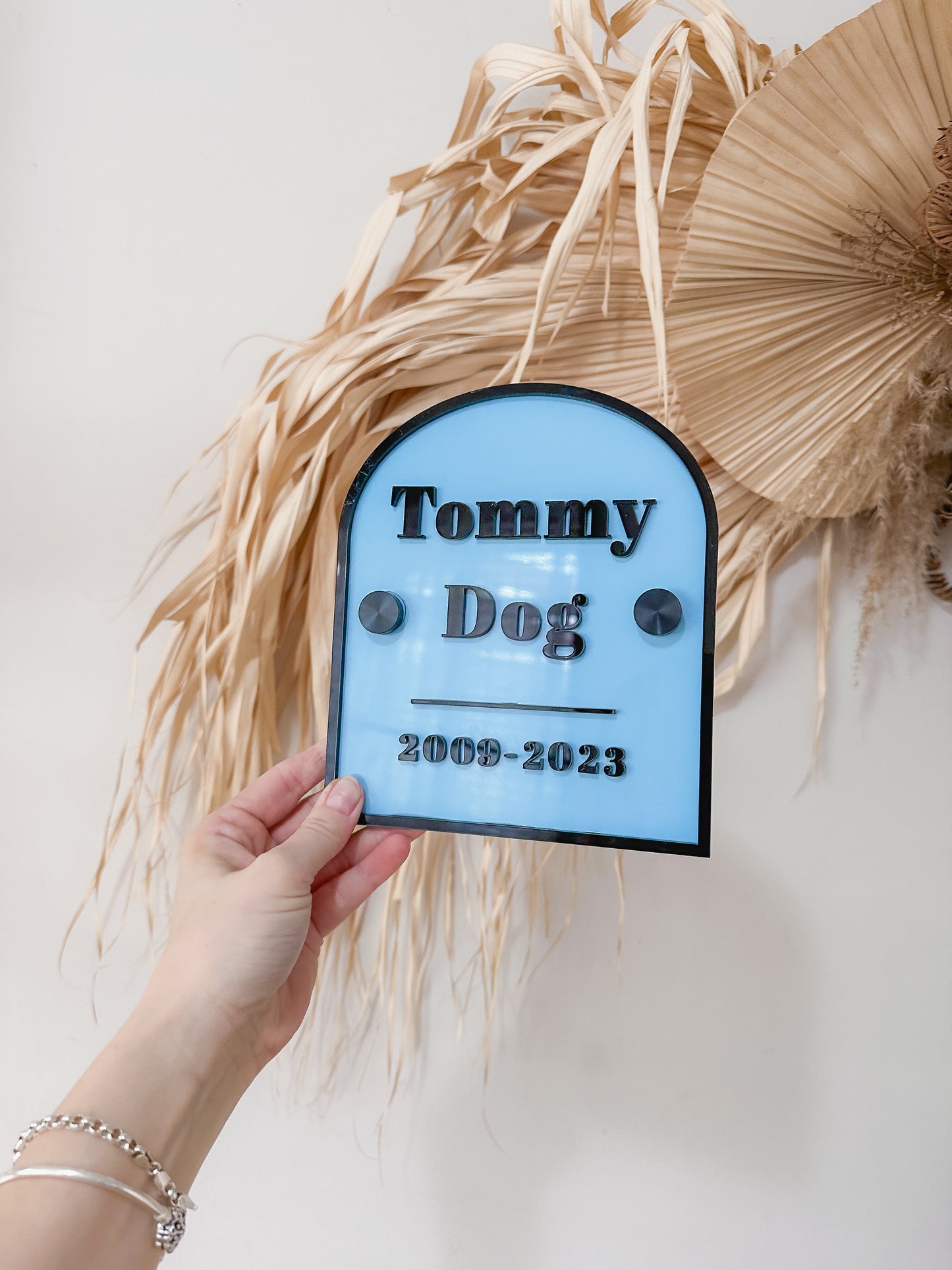 Pet Outdoor plaque