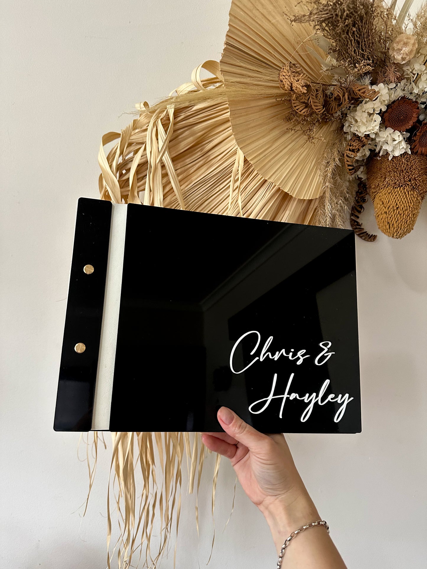 Luxe | Guestbook | Acrylic